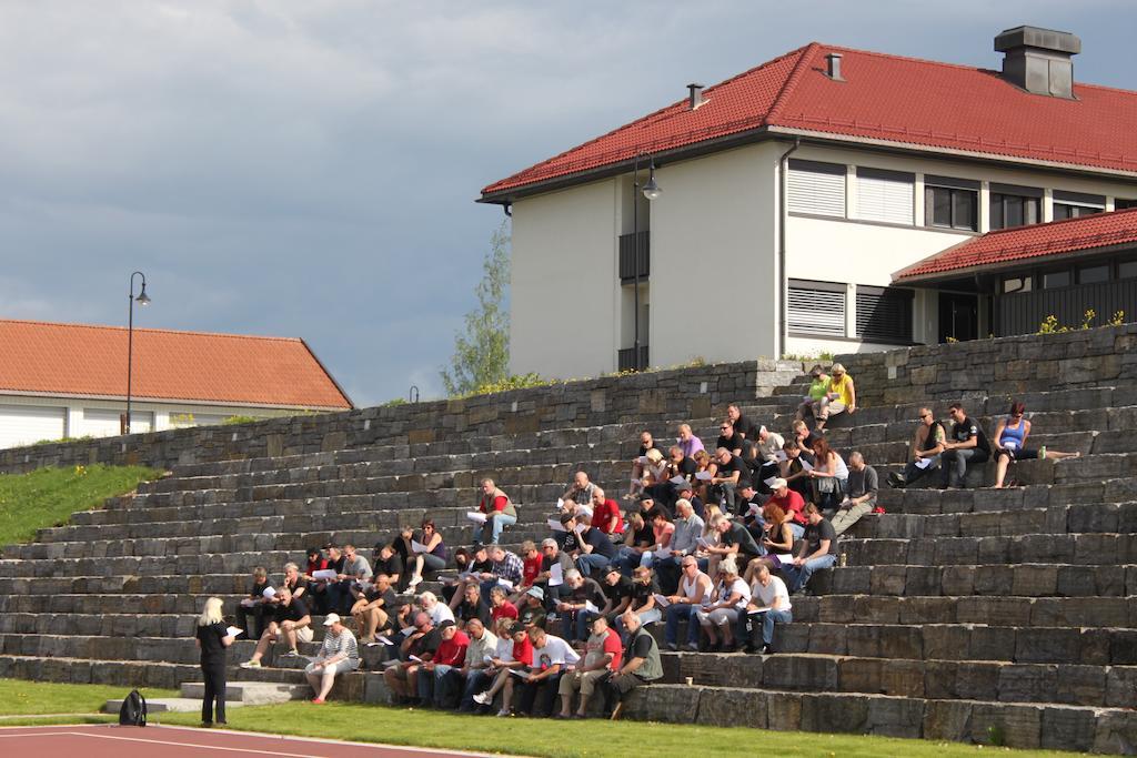 Elton Hotel Raufoss Exterior photo